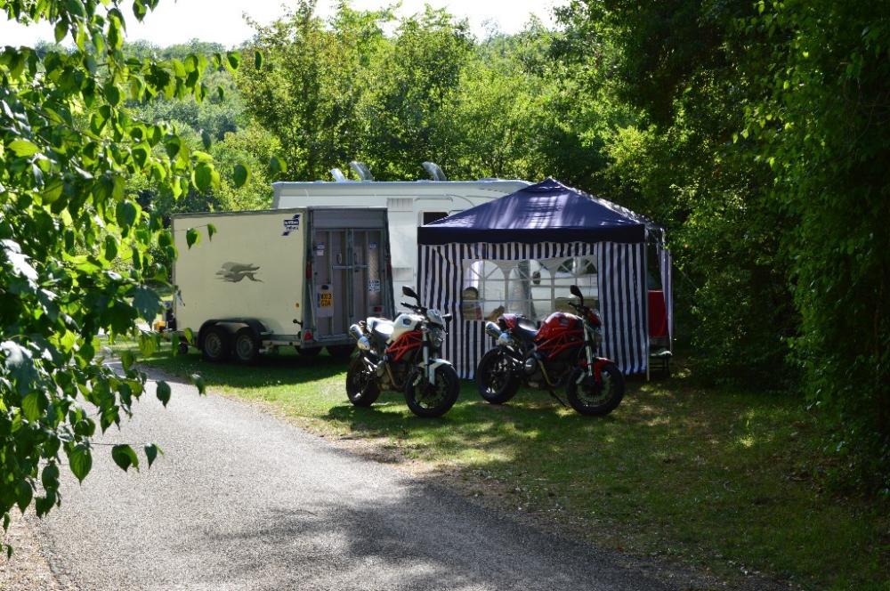 Image Camping Château de Lacomté Country Club