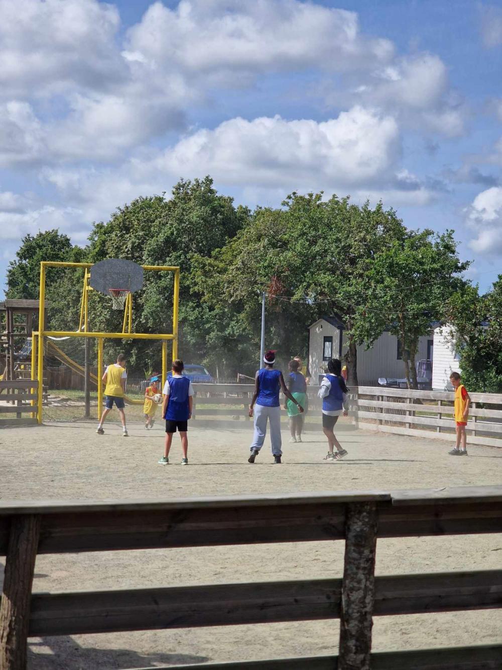 Image Camping Les Ptites Maisons Dans La Prairie***