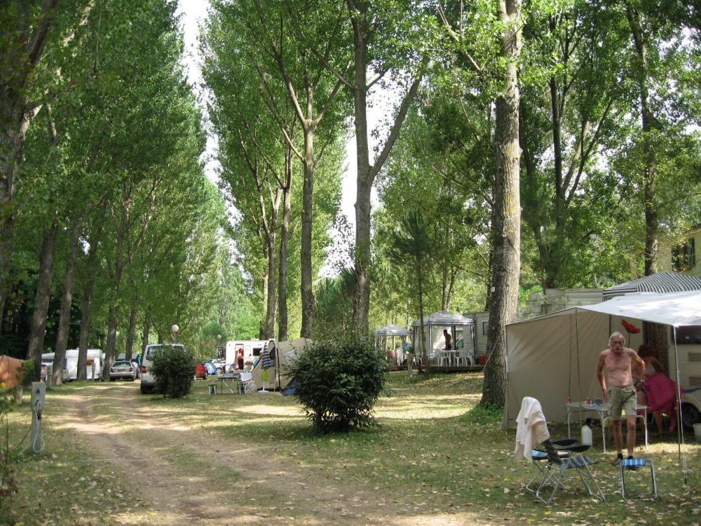 Image Camping De Graniers