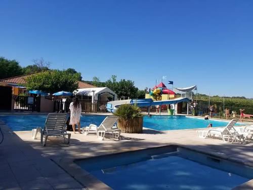 Image Camping Les Chalets sur La Dordogne