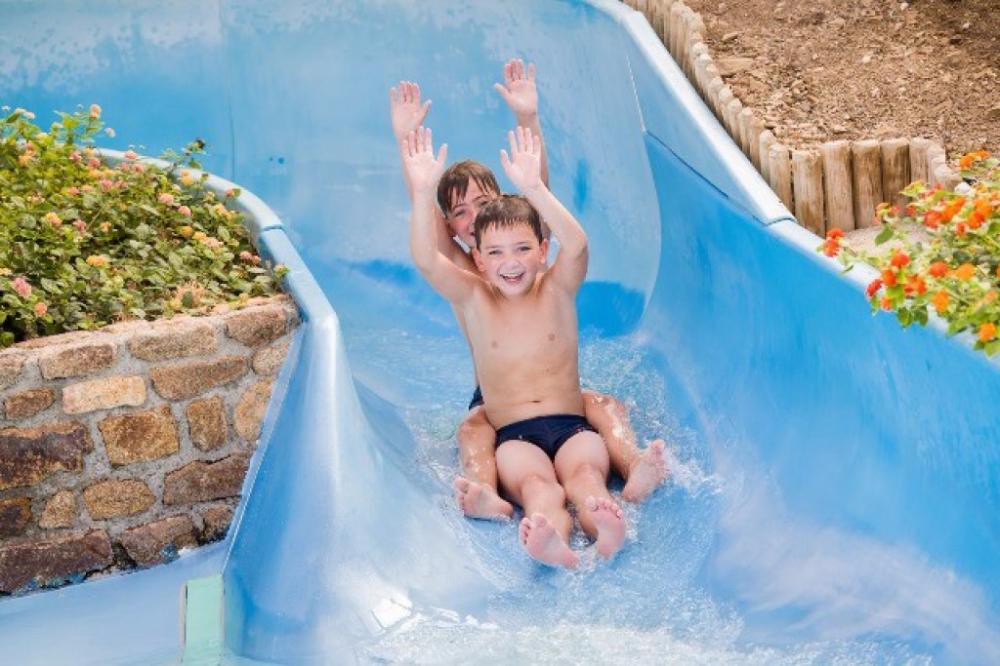 Image Camping Castel Camping Château de Lez Eaux
