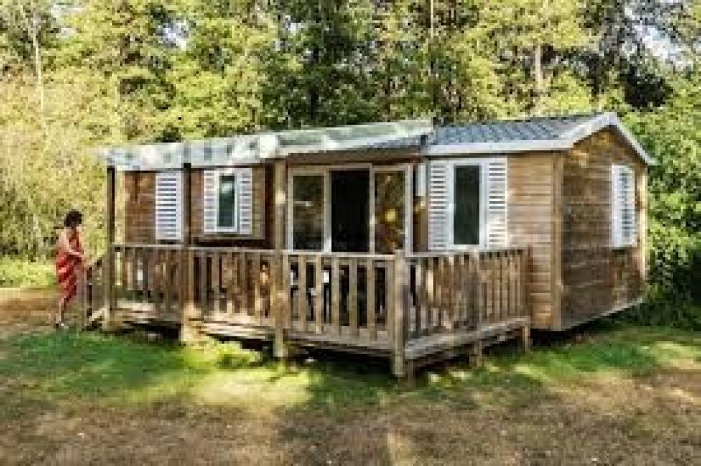 Image Camping Creuse Nature Naturiste****