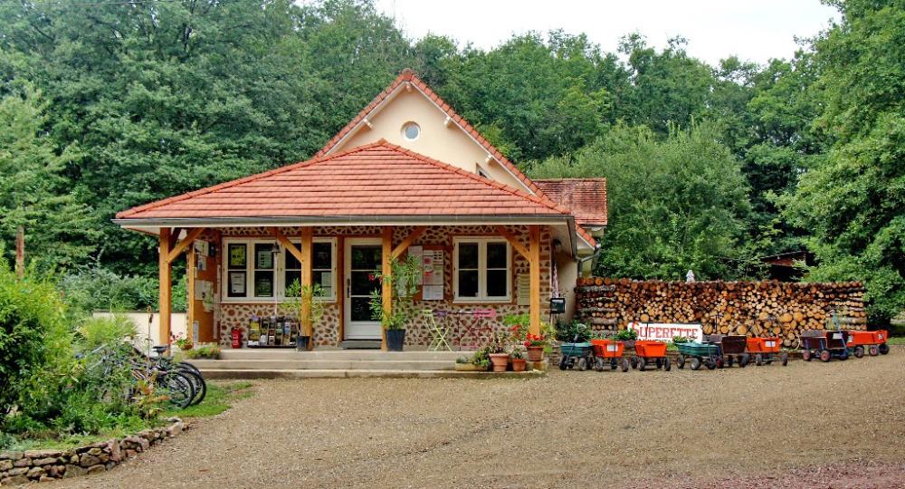 Image Camping Creuse Nature Naturiste****