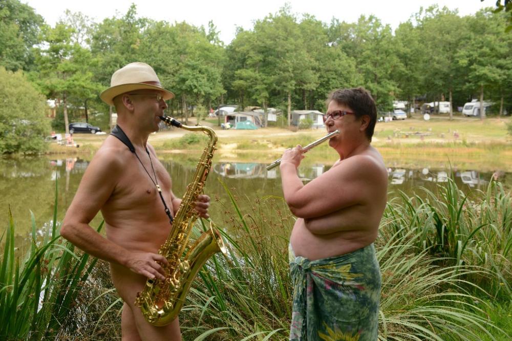 Image Camping Creuse Nature Naturiste****